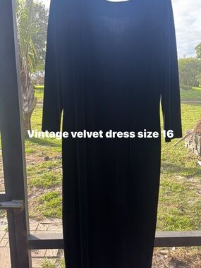 Black Velvet Long Sleeve Dress - Classic Women's Evening Dress